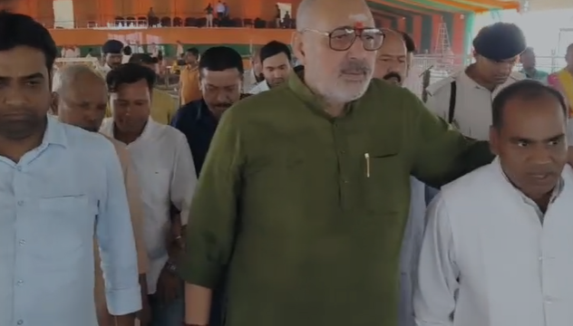 बेगूसराय में 24 को मोदी करेंगे चुनावी सभा, गिरिराज सिंह ने महागठबंधन पर कसा तंज