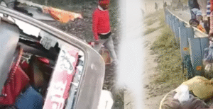 रेलिंग तोड़कर 20 फीट नीचे गिरी बस, 120&hellip;