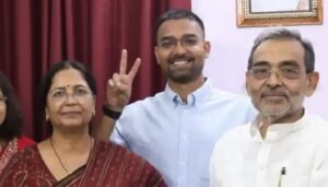 बिहार: नीतीश कुमार का रिकॉर्ड 10वां शपथ ग्रहण,&hellip;