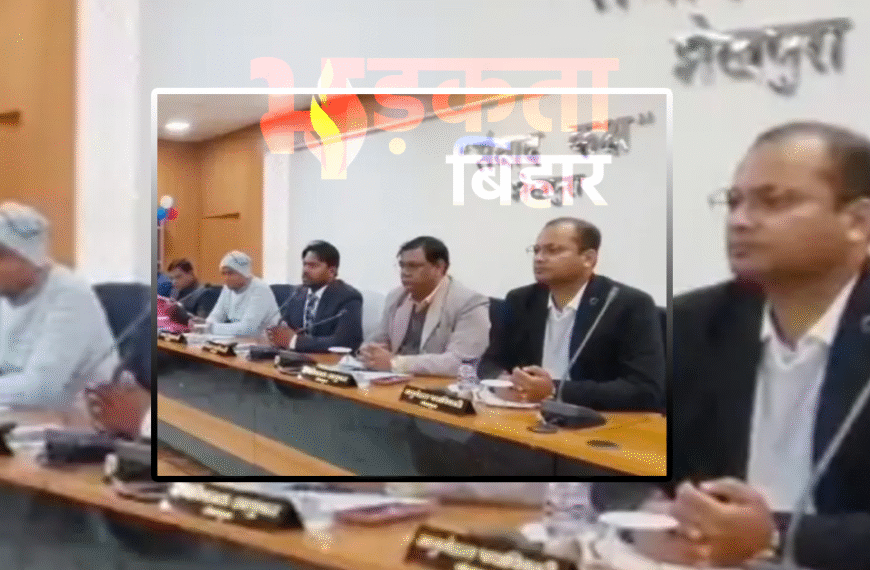 राजस्व वसूली व कानून-व्यवस्था पर डीएम के सख़्त निर्देश, जनशिकायतों के त्वरित निपटारे का आदेश