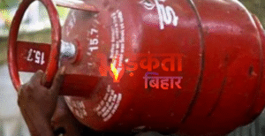 LPG Price 1 December 2025: कॉमर्शियल सिलेंडर हुआ&hellip;