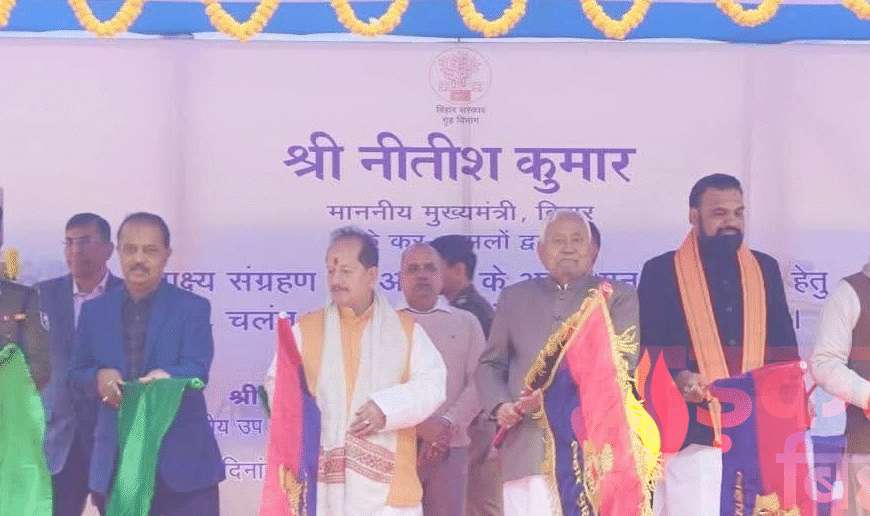 सीएम नीतीश ने बिहार पुलिस को दी बड़ी ताकत, 34 मोबाइल फॉरेंसिक लैब वाहनों को किया रवाना