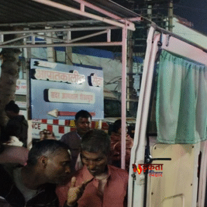 NH-333A पर जाइलो ने तीन ई-रिक्शा को रौंदा,&hellip;