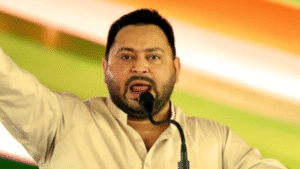 दिल्ली पहुंचे तेजस्वी यादव, नीतीश सरकार पर तीखा&hellip;