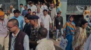 बेगूसराय जदयू संगठनात्मक चुनाव में बवाल, मंच विवाद&hellip;