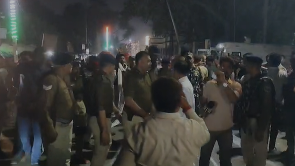 बेगूसराय में होमगार्ड अभ्यर्थियों पर देर रात कार्रवाई, 400 से अधिक हिरासत में