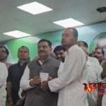 जदयू में शामिल हुए निशांत कुमार, सियासी गलियारों में बढ़ी हलचल