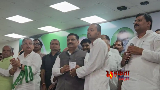 जदयू में शामिल हुए निशांत कुमार, सियासी गलियारों में बढ़ी हलचल