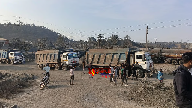 जमुई में अवैध बालू परिवहन पर बड़ी कार्रवाई, 11 वाहन जब्त, 5.5 लाख का जुर्माना