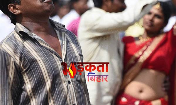 भभुआ में दो शिक्षकों के आपत्तिजनक वीडियो वायरल,&hellip;