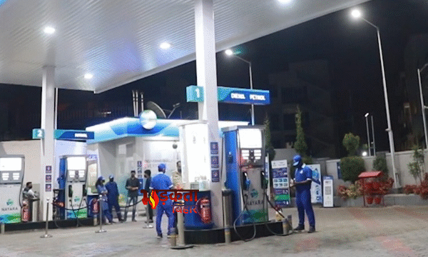 मिडिल ईस्ट तनाव के बीच पेट्रोल-डीजल महंगा, नायरा…