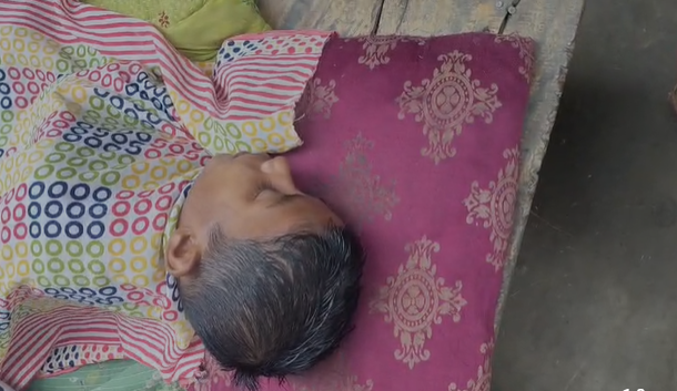 बेगूसराय में स्कूल बना शराब का अड्डा: बच्चे ने पी ली शराब, प्रशासन की लापरवाही बेनकाब