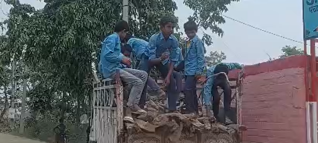 तपती धूप में बच्चों से&hellip;