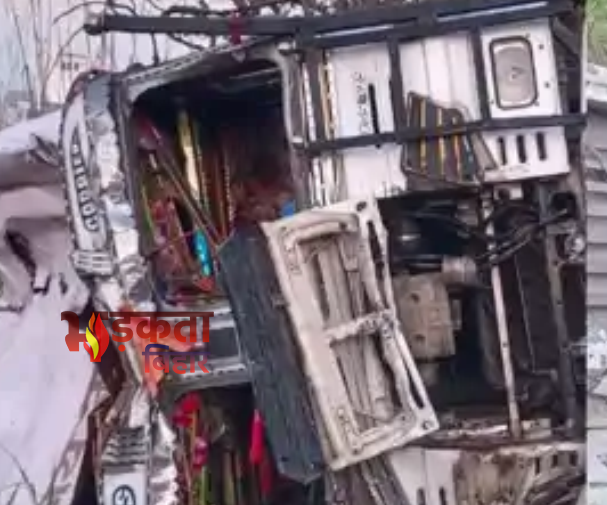 हापुड़ में भीषण सड़क हादसा:&hellip;