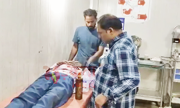 पश्चिम चम्पारण के बगहा SDH में गार्ड द्वारा&hellip;