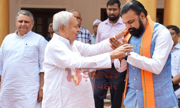 Bihar Politics: सुबह-सुबह नीतीश कुमार से मिले सीएम&hellip;