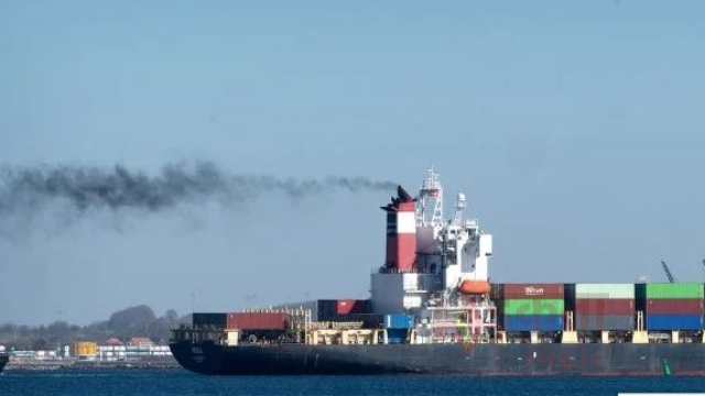 International News: IRGC नेवी की चेतावनी—आवागमन के लिए&hellip;