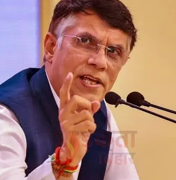 Assam Politics: पवन खेड़ा पर असम पुलिस की कार्रवाई, पासपोर्ट आरोपों के बाद बढ़ा विवाद