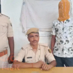 Khagaria News: परिजनों को गोली मारने की धमकी दे रहा था युवक, घर से लोडेड कट्टा और कारतूस बरामद, गिरफ्तार