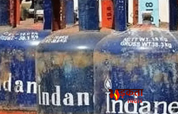 Commercial LPG Cylinder: महंगी गैस ने बढ़ाई कारोबारियों&hellip;